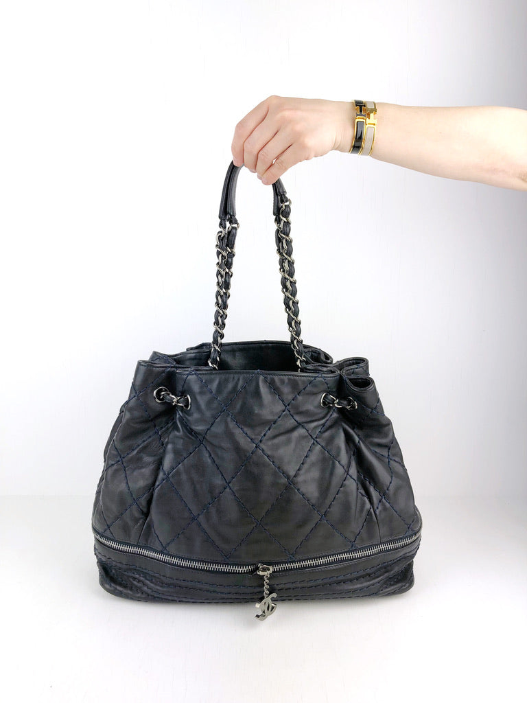 Chanel Quilted Large Stitch Tote/Taske - Mørkeblå