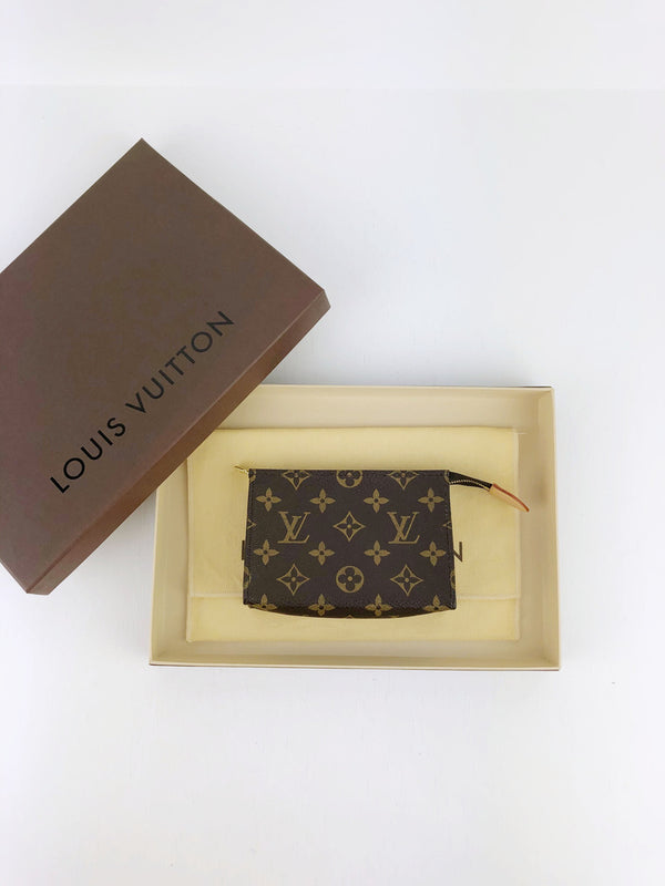 Louis Vuitton Monogram Makeup Pung