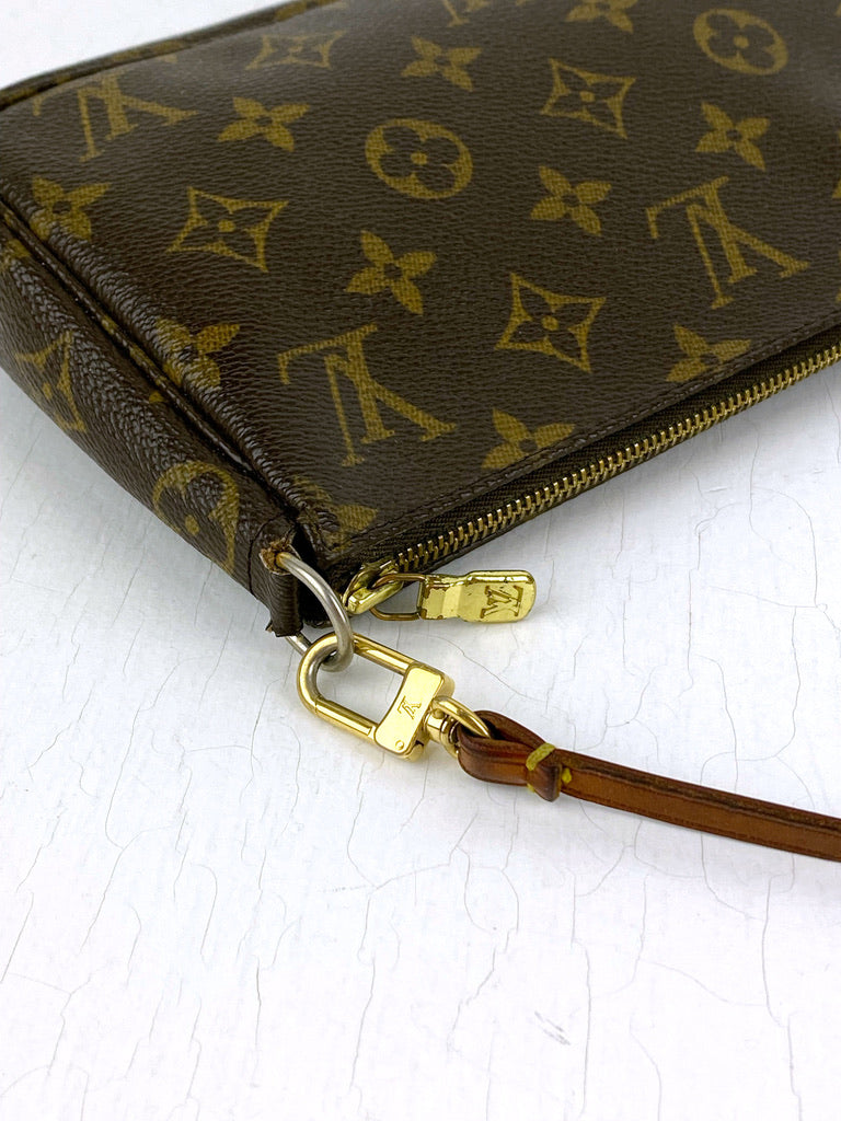 Louis Vuitton Pochette Monogram Taske