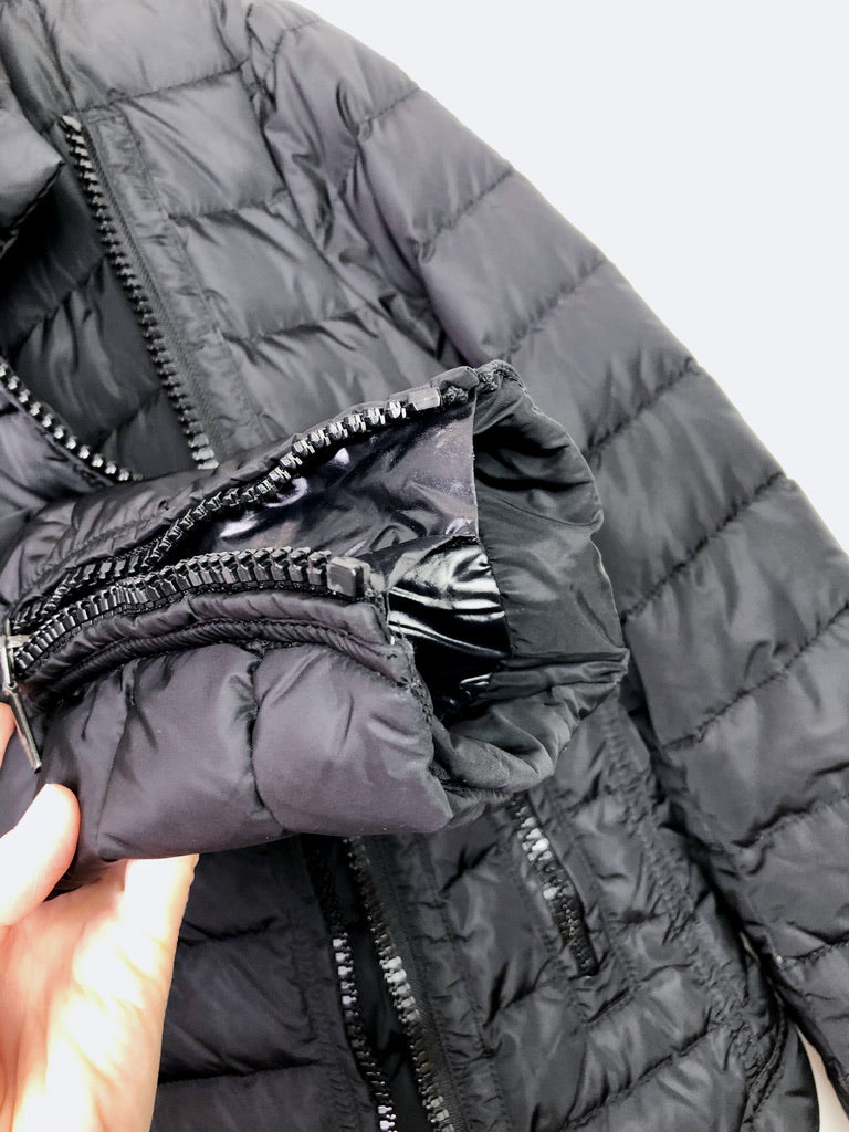 Moncler kort jakke - Str 3/Passer M lille L