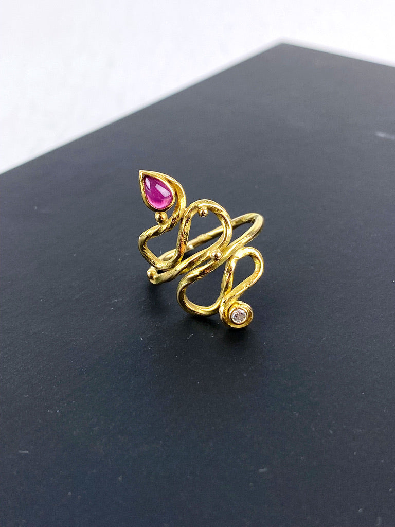 Josephine Bergsøe Ring - Str 59 - (Nypris ca 15.000 kr)