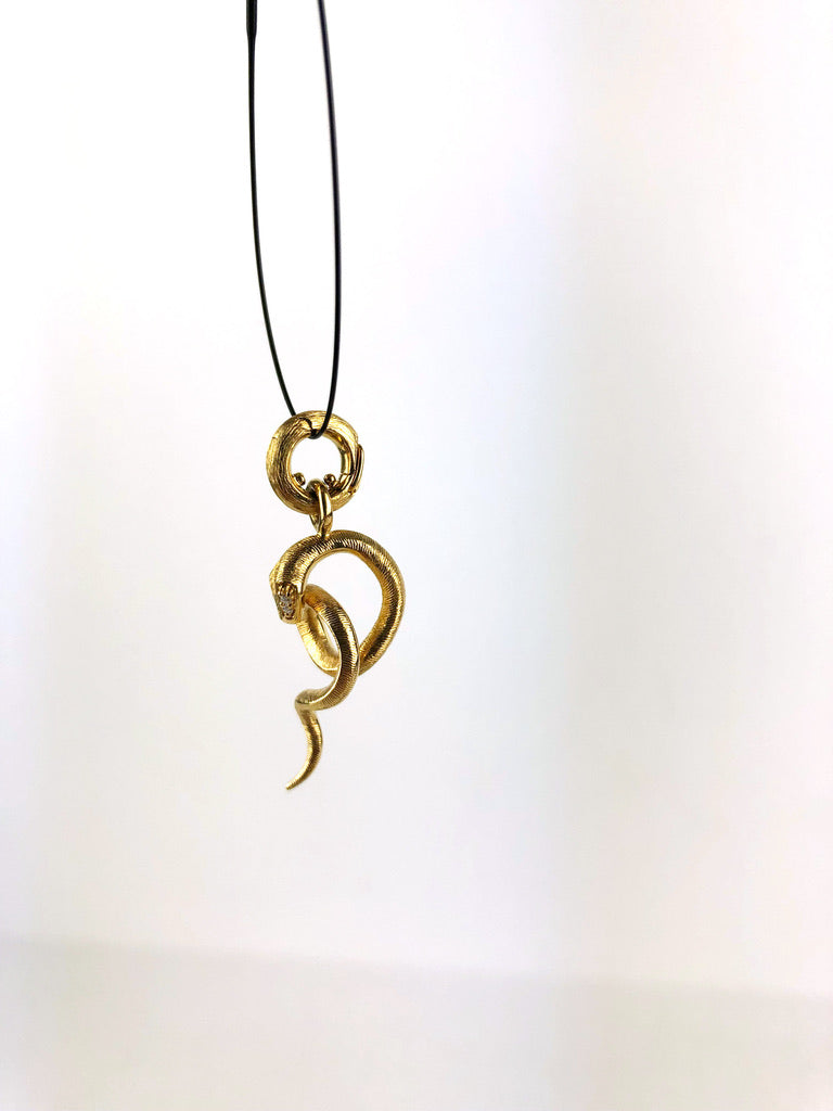 Ole Lynggaard Snakes Sweet Drop Charm/Vedhæng  - 18 Karat Guld Med Diamanter