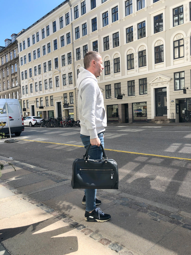 Louis Vuitton Taiga Stanislav Taske - Sort