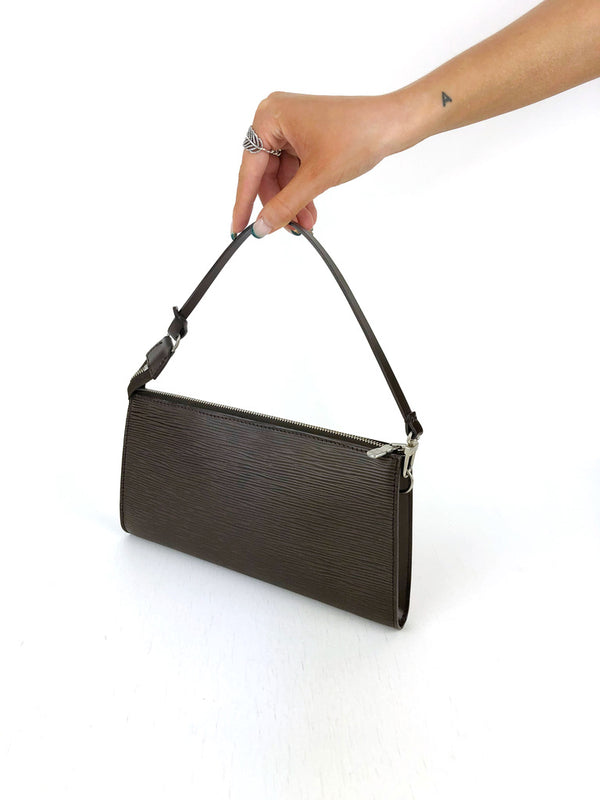 Louis Vuitton Epi Pochette Taske Brun