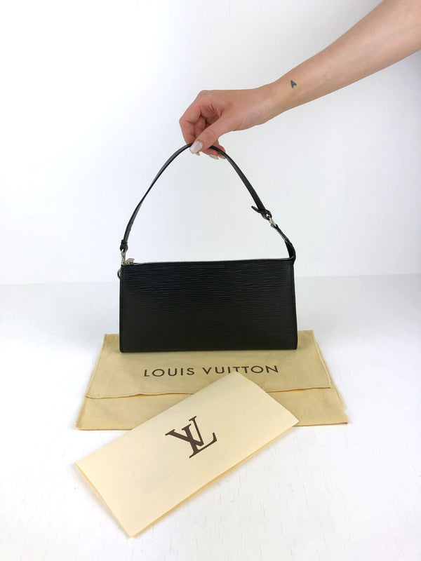 Louis Vuitton Epi Pochette Taske - Sort