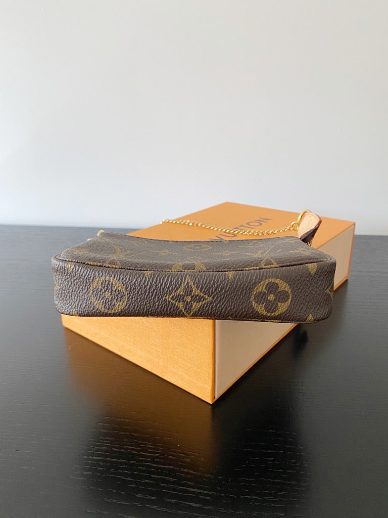 Louis Vuitton Monogram Mini Pochette Taske