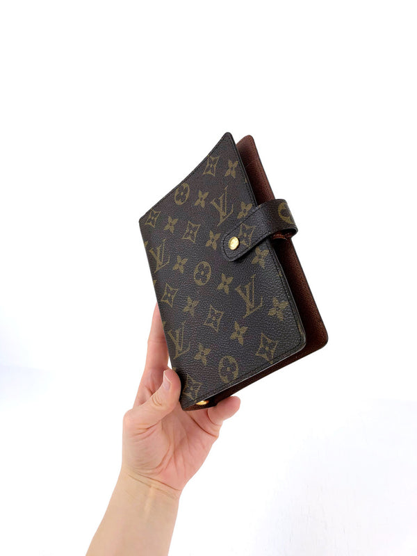 Louis Vuitton Medium Monogram Agenda Cover/ Kalender.