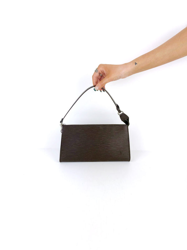 Louis Vuitton Epi Pochette Taske Brun