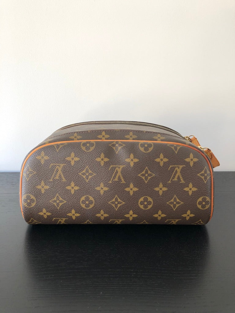 Louis Vuitton King Size Pouch Monogram Canvas