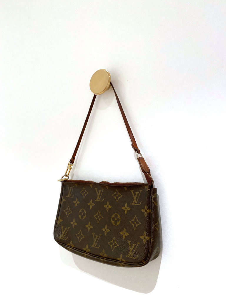 Louis Vuitton Pochette Monogram Taske