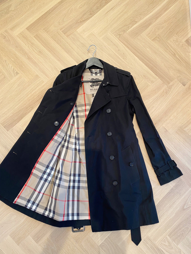 Burberry Trenchcoat/Jakke - Str Uk8/Us6/ It40 - Passer ca S/Lille M
