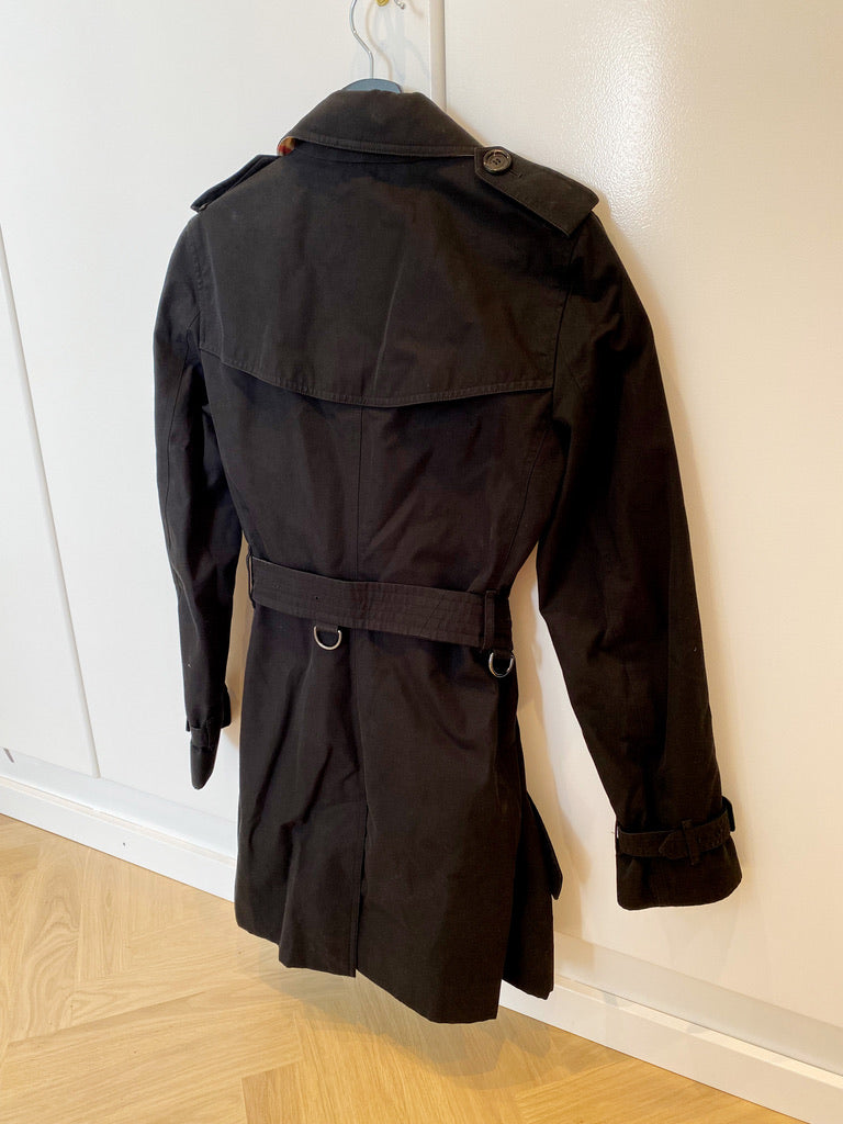 Burberry Trenchcoat/Jakke - Str Uk8/Us6/ It40 - Passer ca S/Lille M