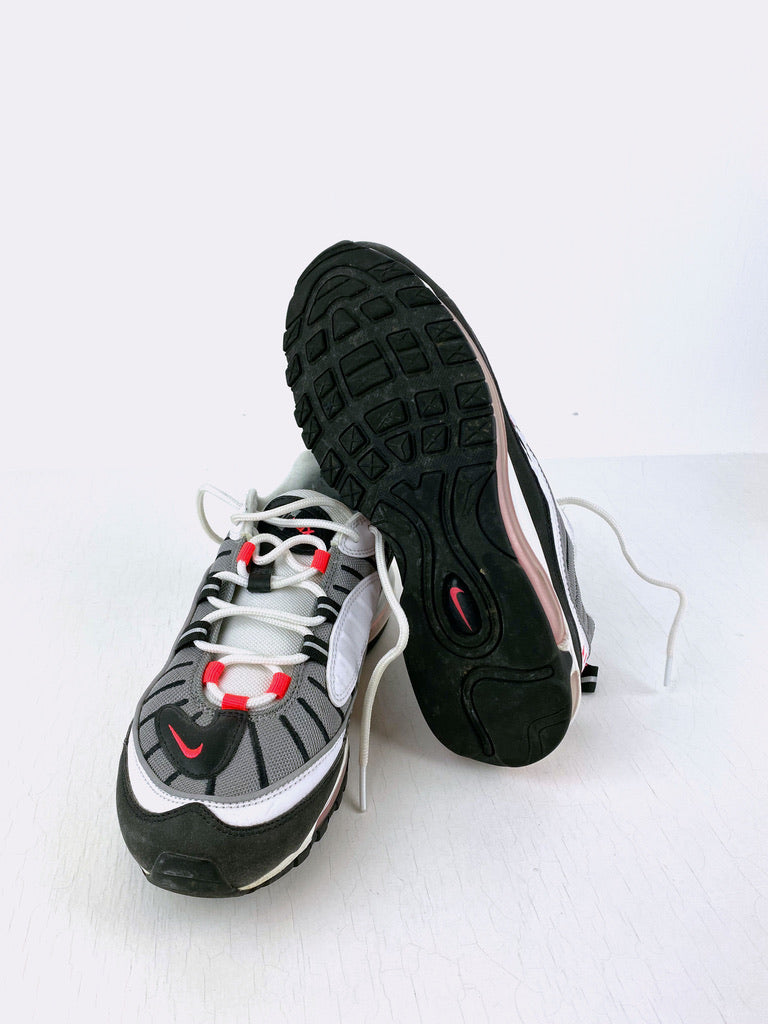 Nike Airmax - Str 41 Lille i størrelsen!