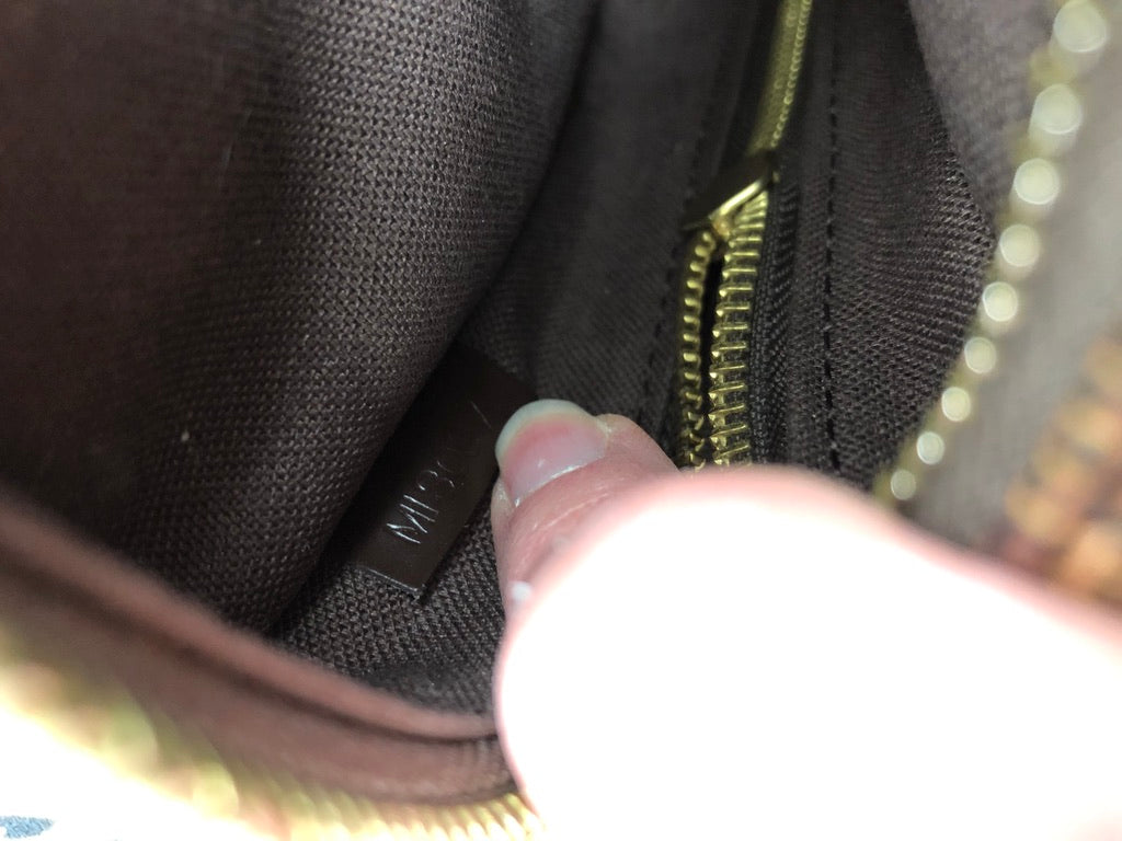 Louis Vuitton Damier Crossbody Bag