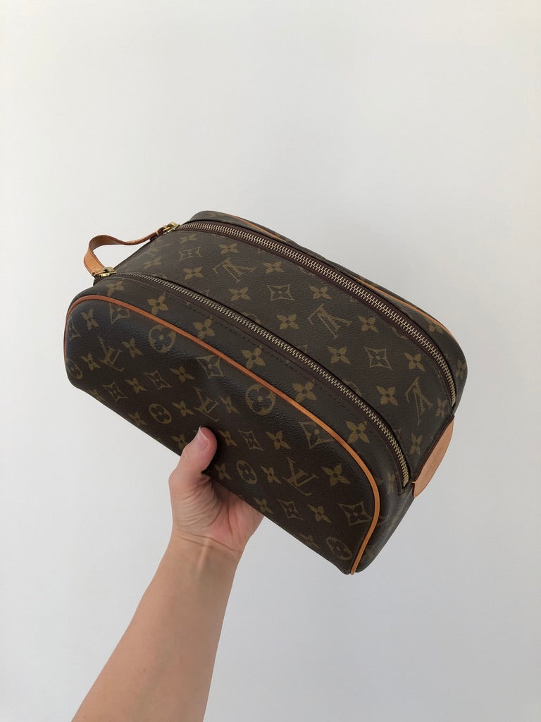 Louis Vuitton King Size Pouch Monogram Canvas