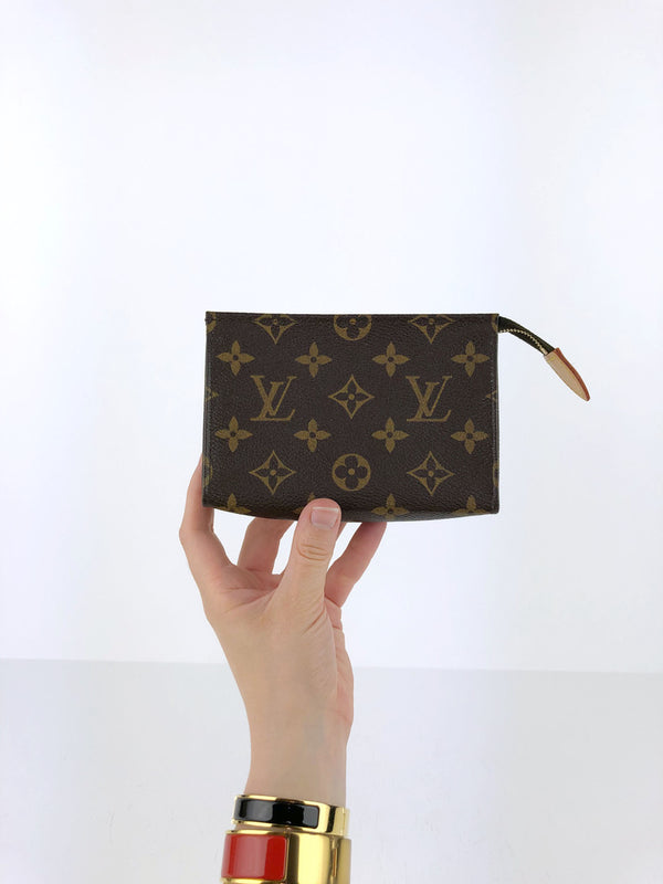 Louis Vuitton Monogram Makeup Pung