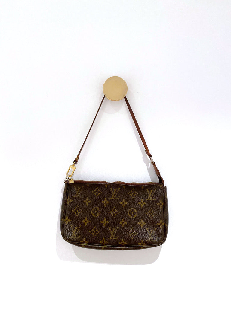 Louis Vuitton Pochette Monogram Taske