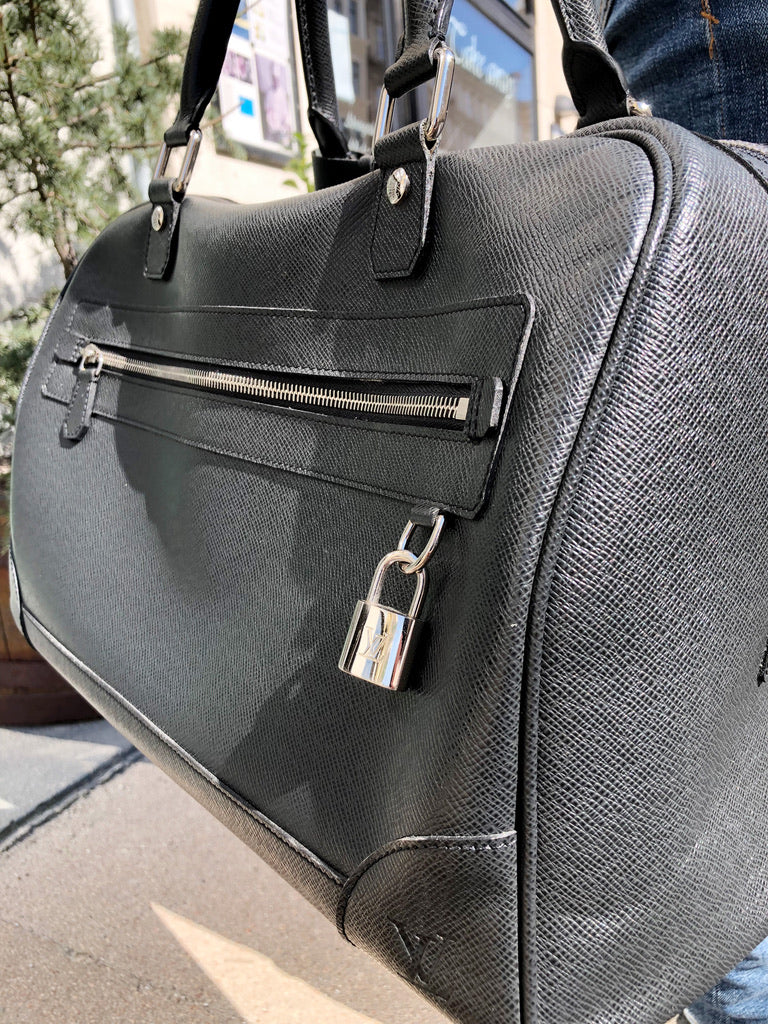 Louis Vuitton Taiga Stanislav Taske - Sort