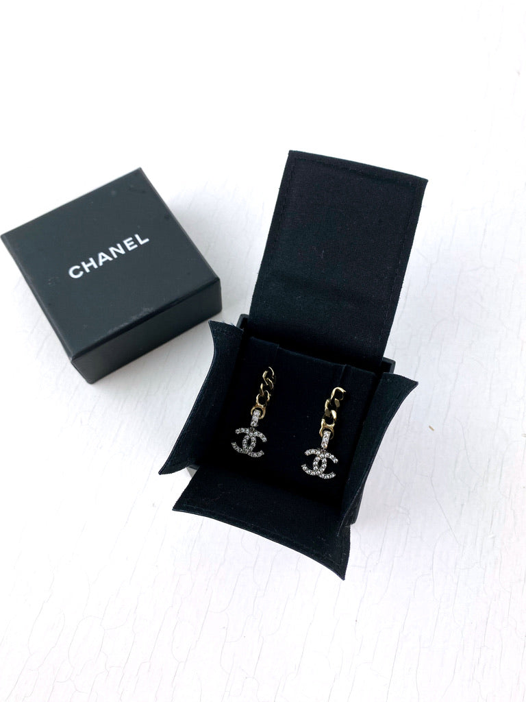 Chanel Pendant Ørestikker
