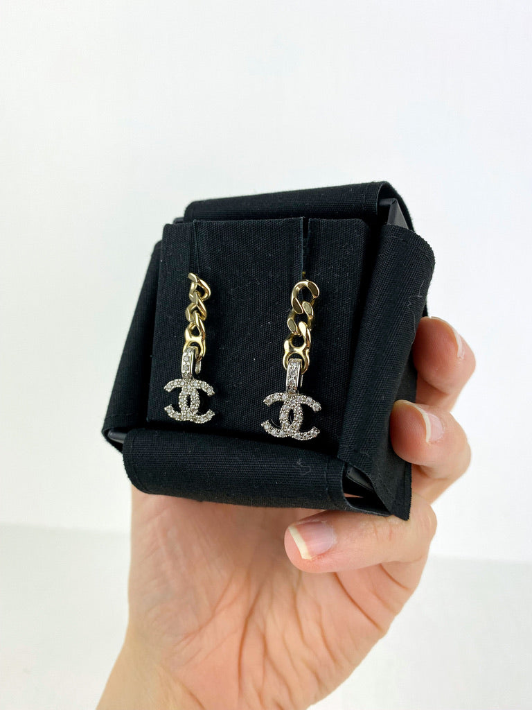 Chanel Pendant Ørestikker