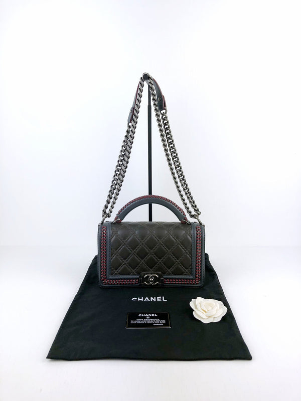 Chanel Medium Boy Taske
