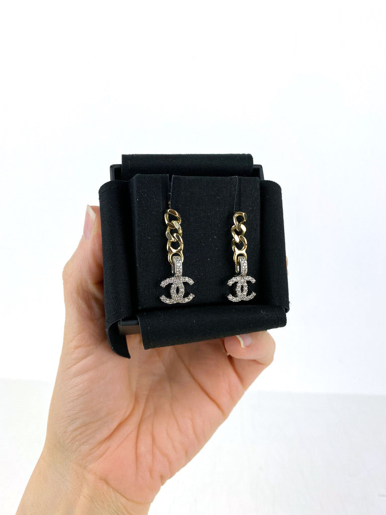 Chanel Pendant Ørestikker