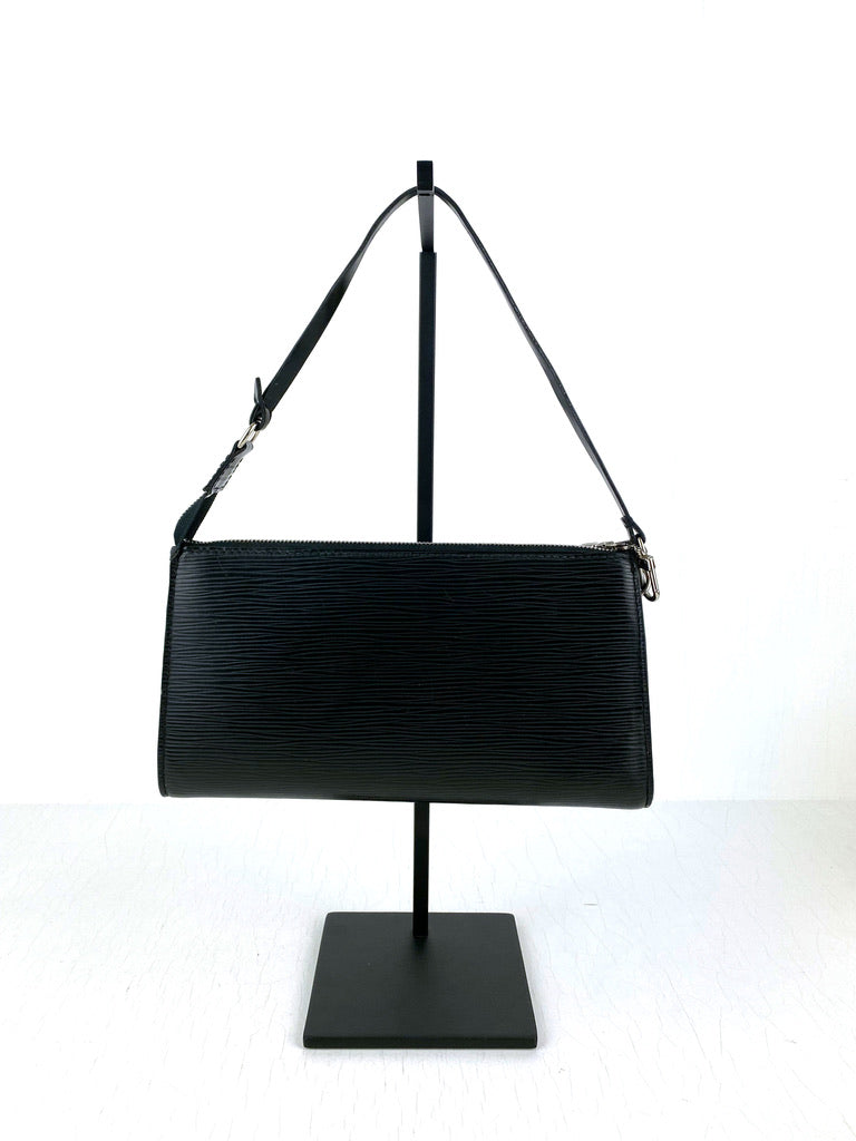 Louis Vuitton Epi Pochette Taske - Sort Med Sølvhardware