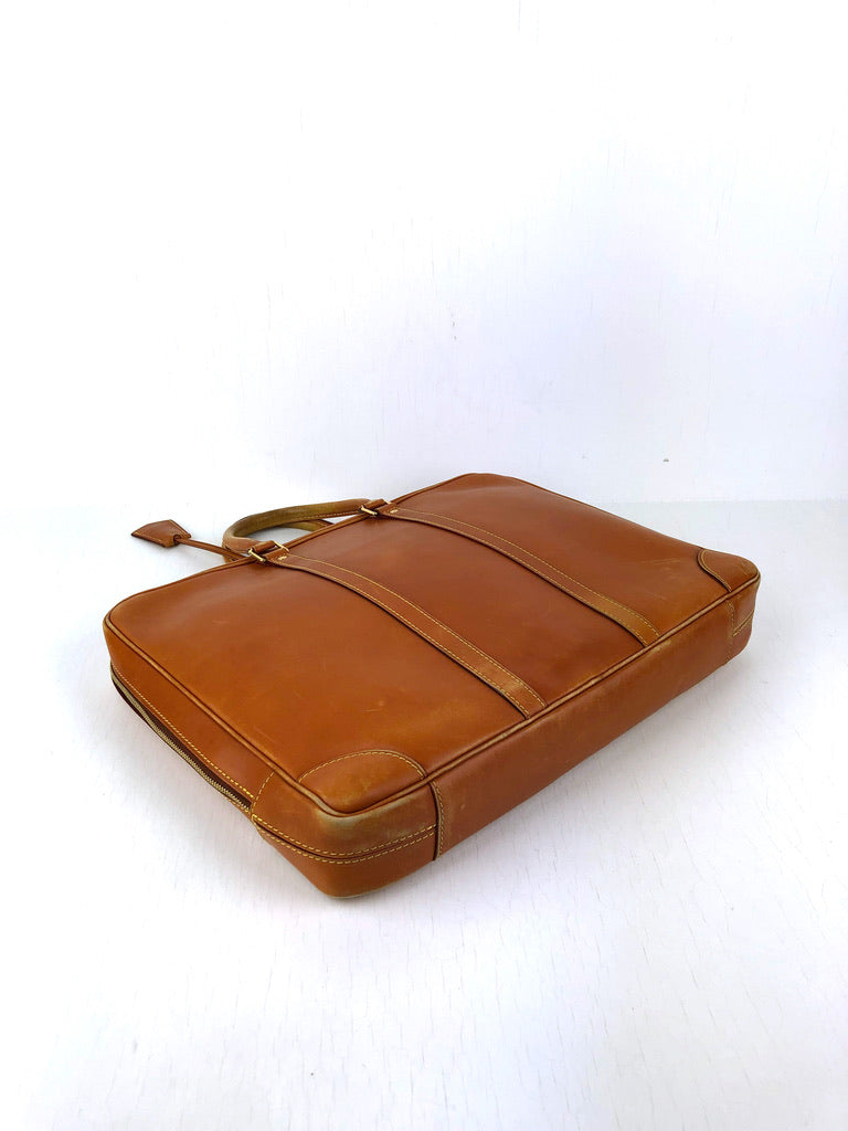 Louis Vuitton - Porte-Documents Voyage Cuir Nomade Leather (Nypris ca 27.452 kr/3.150 Pund)